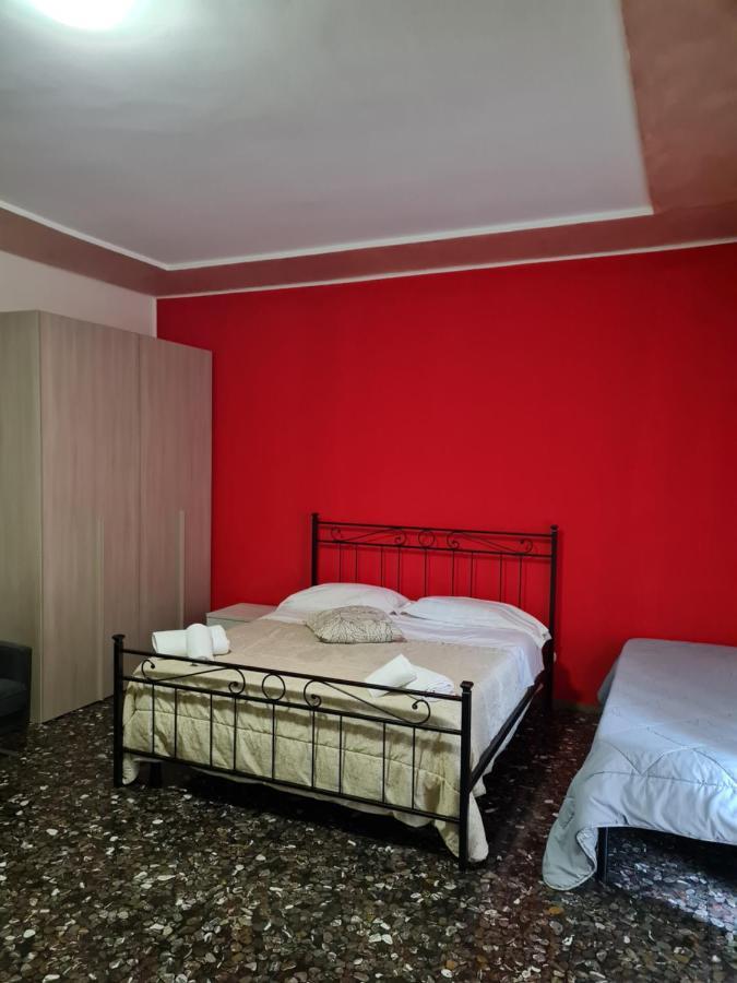 Affittacamere Airport Orio Bergamo โอรีโอ อัล เซรีโอ ภายนอก รูปภาพ
